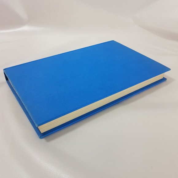 Never a Dull Moment by Peggy Holmes with forward by Peter Lougheed Alberta 1984 - Picture 7 of 16